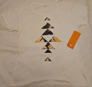 Lucy White Tee with Geometric Triangle Design